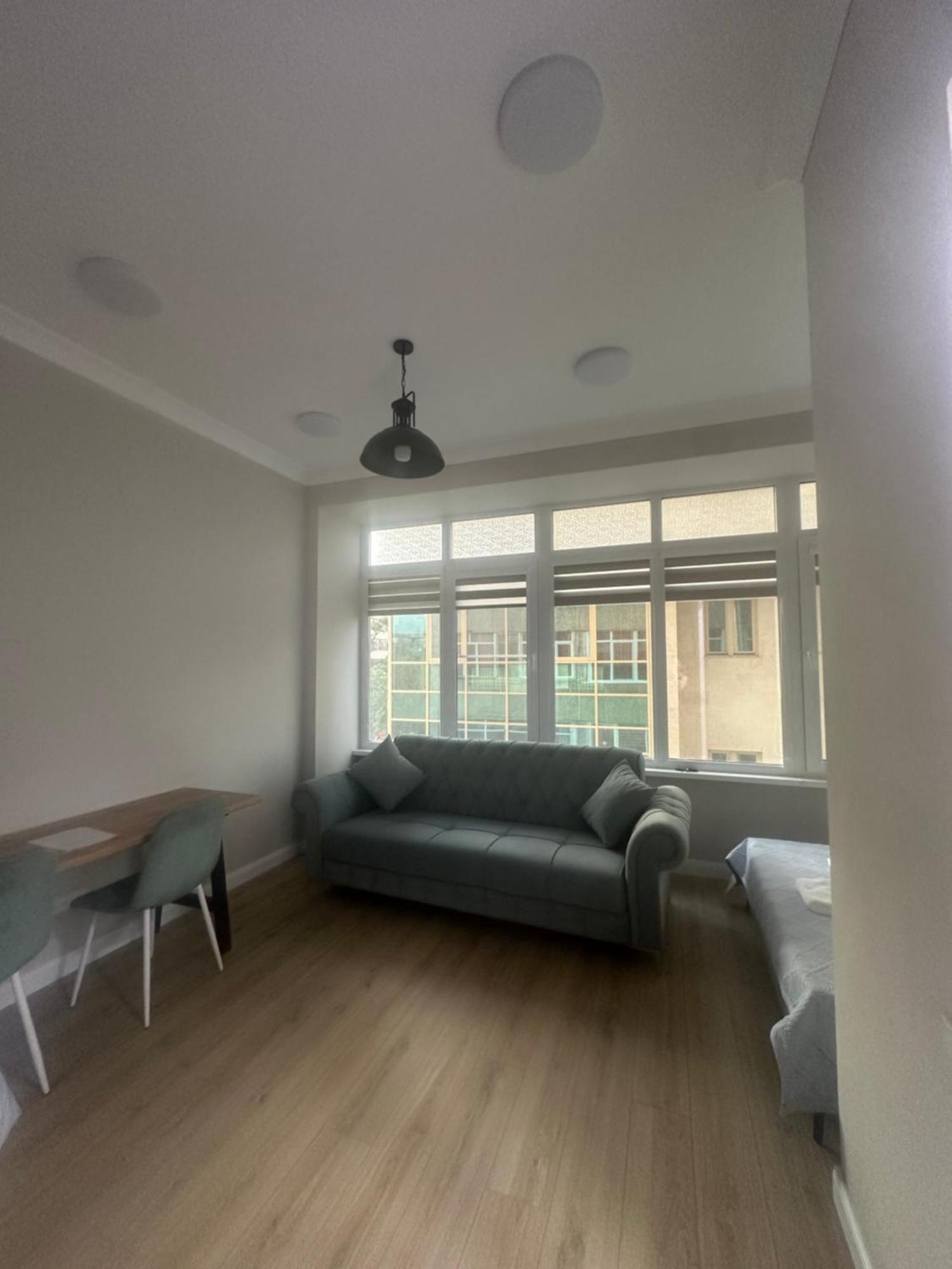 Comfortable Apartment In Central Of 알마티 외부 사진
